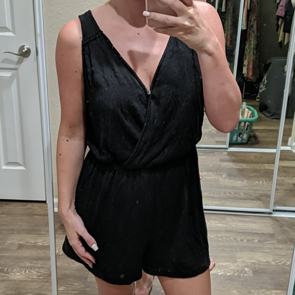 Black Target romper - Picture 2 of 3